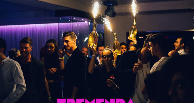 la Domenica ★ Tremenda
